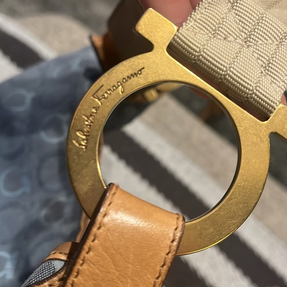 Salvatore Ferragamo denim leather shoulder bag - Picture 5 of 11